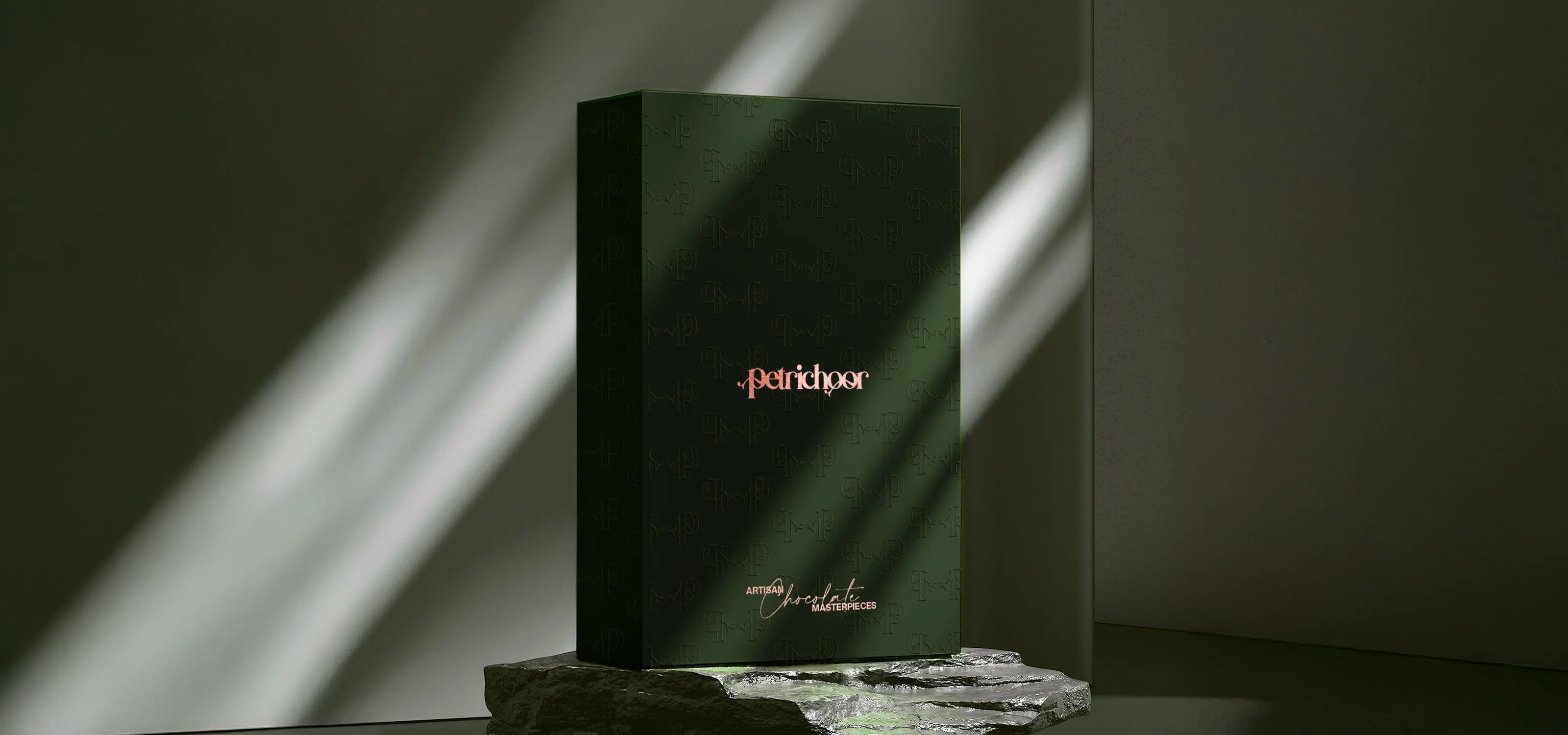 مشروع Petrichoor - Artisan chocolate masterpiece